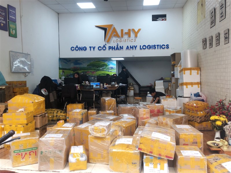  Một ngày làm việc tại kho của AHY Logistics như thế nào ?